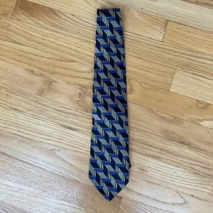 Zinc tie
